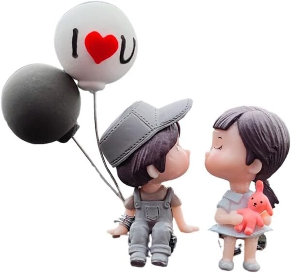Resin Cartoon Couple Car Decor Dashboard Car Interior Ornaments, Interior Characters Cute Mini Figure Statue Kissing Couple Doll Ornaments Car Home Office Desktop Ornaments