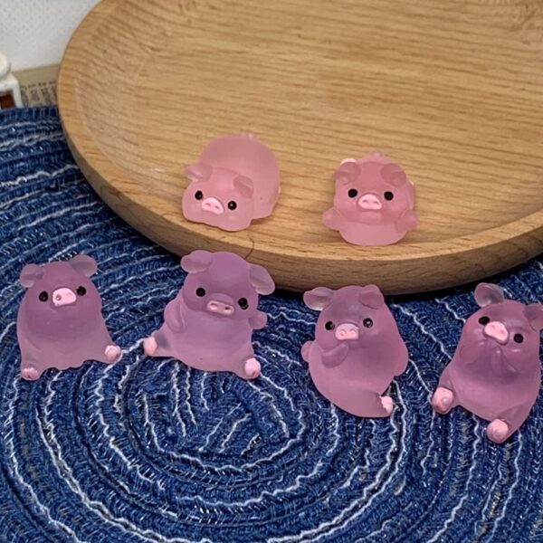 5pcs Cute Pink Pig Dolls Car Dashboard Decorative Pig Statue Decoration Resin Pig Desktop Figurines Decoration  Craft for Car Home Desk Collectible Dolls Home Supplies - Image 2