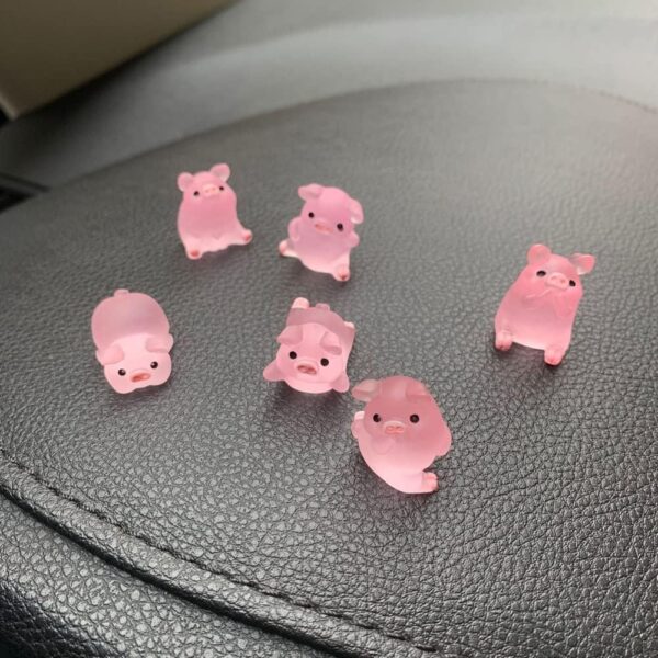 5pcs Cute Pink Pig Dolls Car Dashboard Decorative Pig Statue Decoration Resin Pig Desktop Figurines Decoration  Craft for Car Home Desk Collectible Dolls Home Supplies